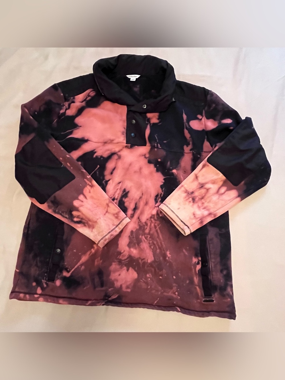 Calvin Klein  Tie-Dye Bleach Art Pullover with attached Hood